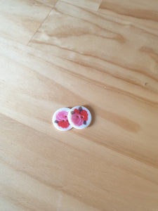 Floral Pearl Button.  NZD$2.00ea